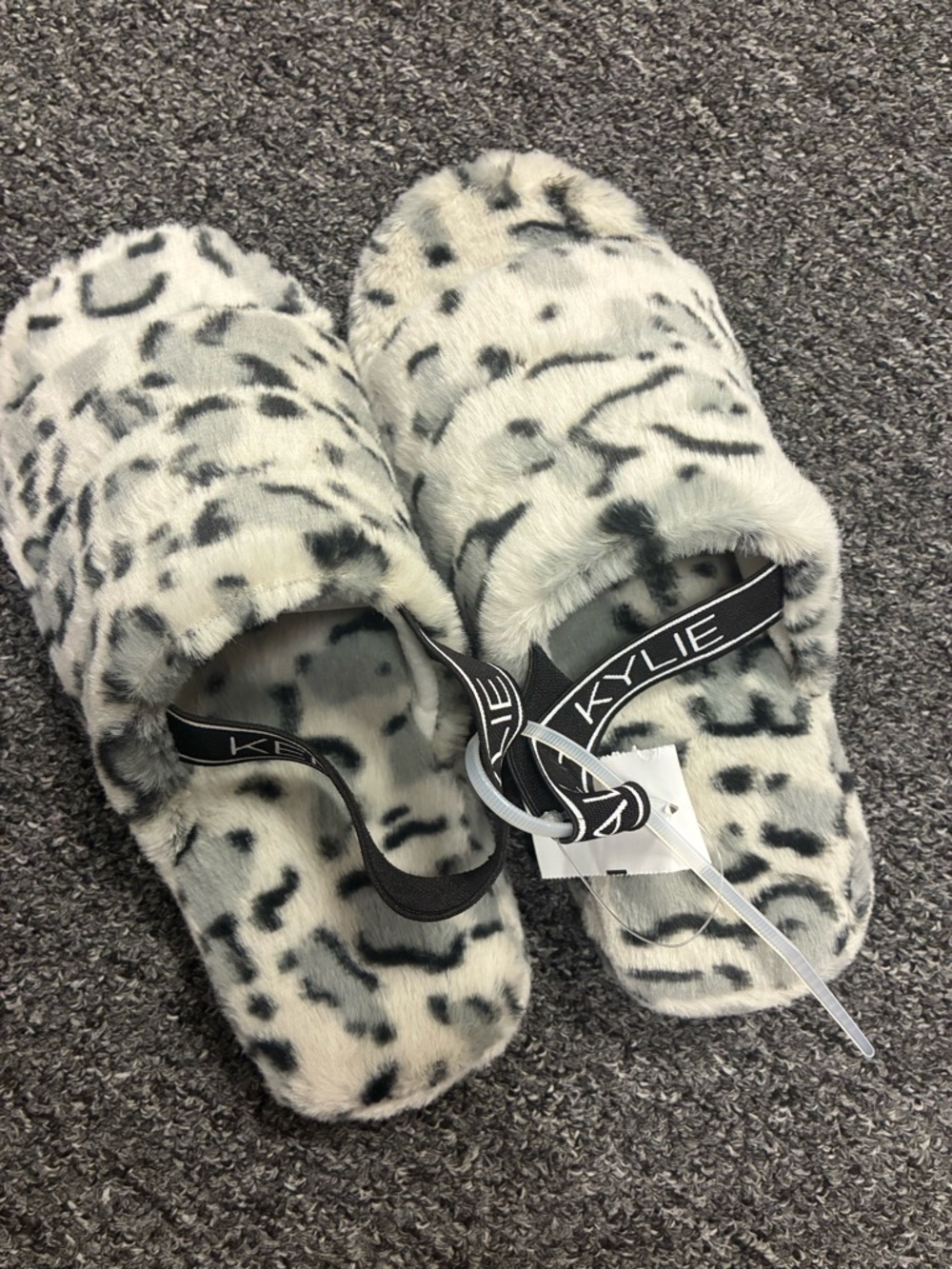 Kendall & Kylie White and Black Faux Fur Slide Slippers